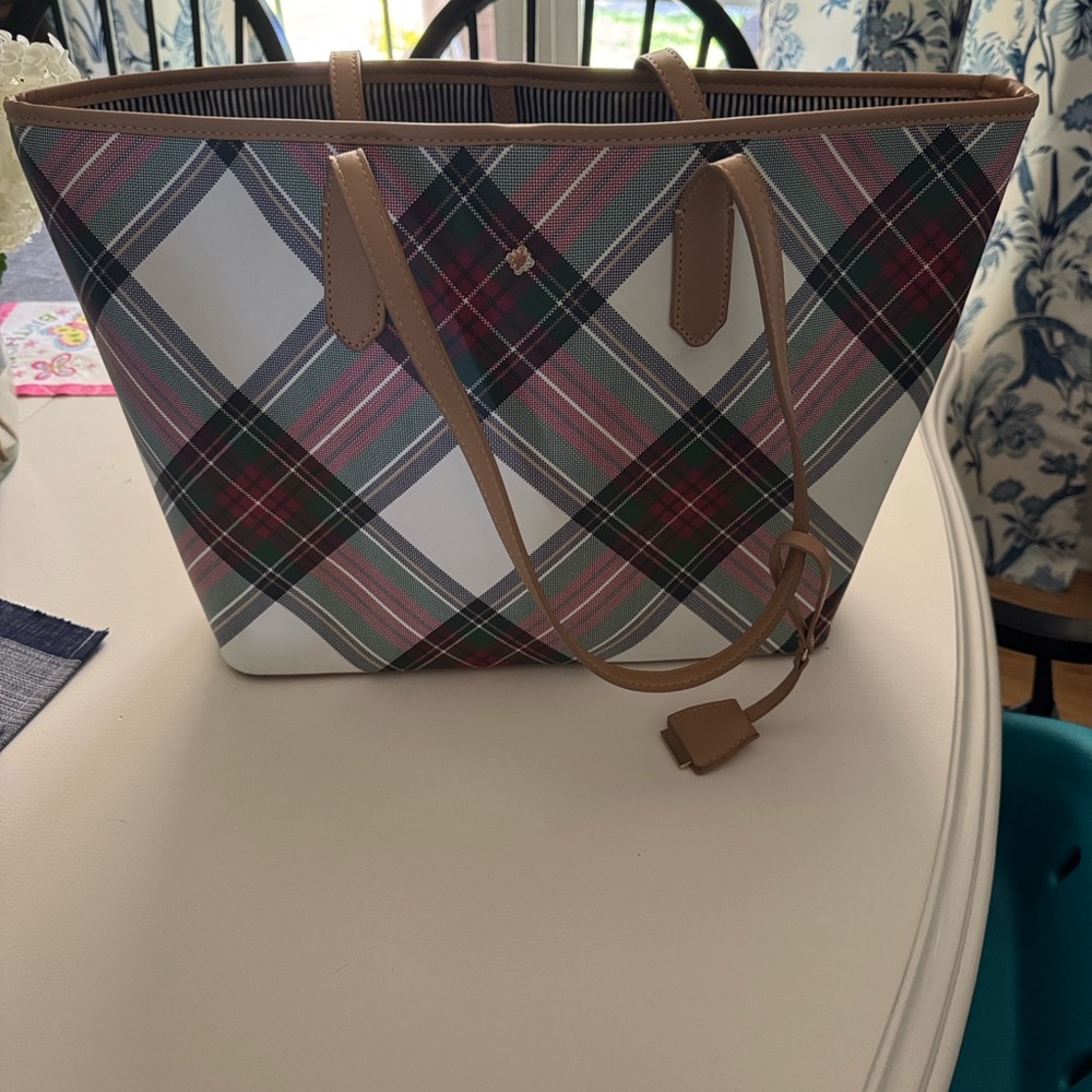 Crown & Ivy Multicolor Plaid Tote with Tan Straps PERFECT FOR CHRISTMAS!!
